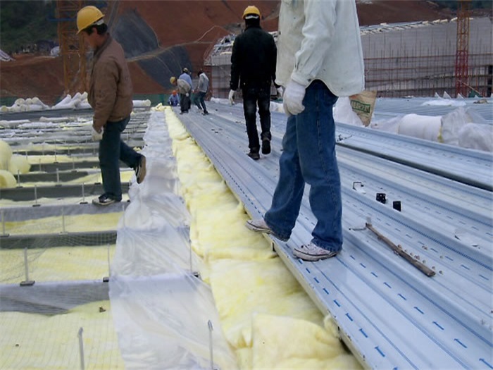 乌兰察布安吉县体育馆网架